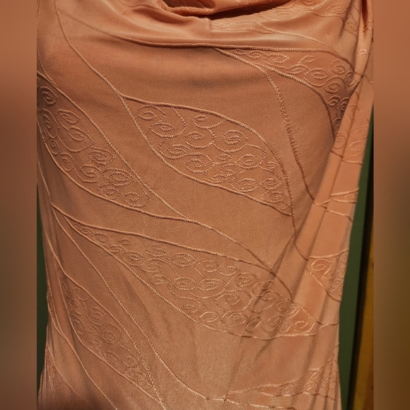 Roz & Ali Cowl Sleeveless Blouse - Picture 3 of 4